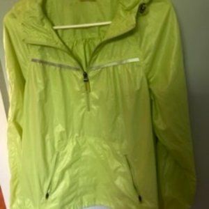 Atheta lightweight nylon hoodie  Neon green